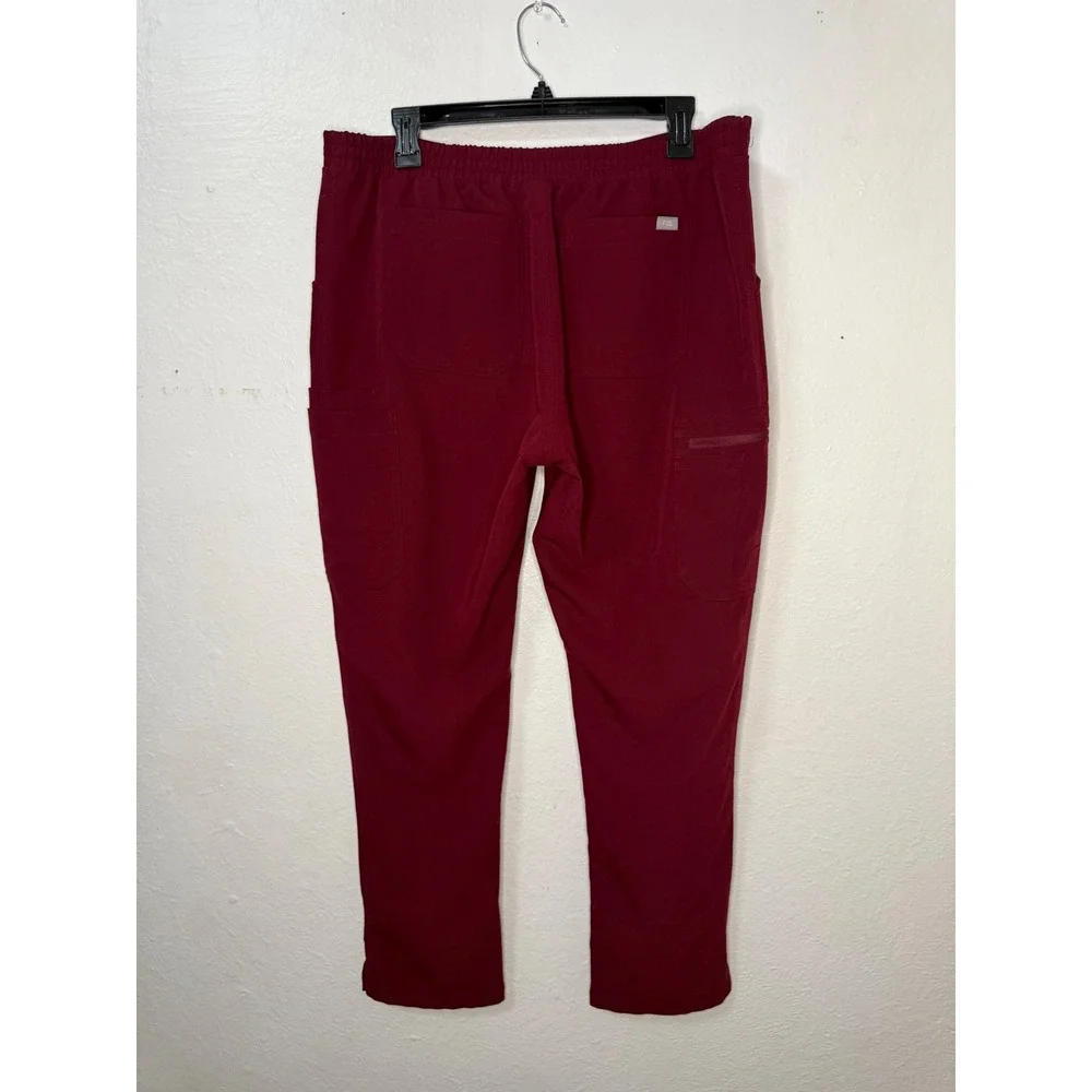 FIGS Technical Collection Women's M/L Scrubs Matching Set Burgundy